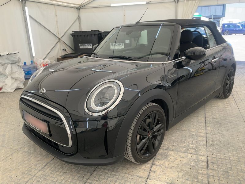 MINI Cabrio Cooper Essential Trim