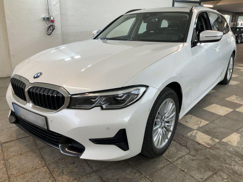 BMW 3er 320d Mild-Hybrid xDrive Sport Line