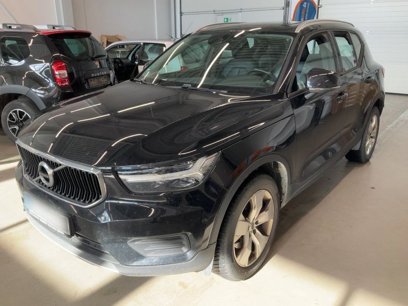 Volvo XC40 2.0 D4 Momentum AWD
