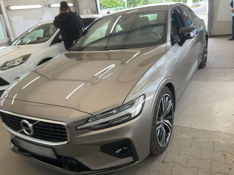 Volvo S60 2.0 T4 R-Design