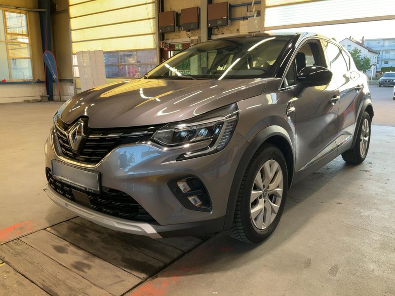 Renault Captur 1.6 Hybrid E-Tech Intens