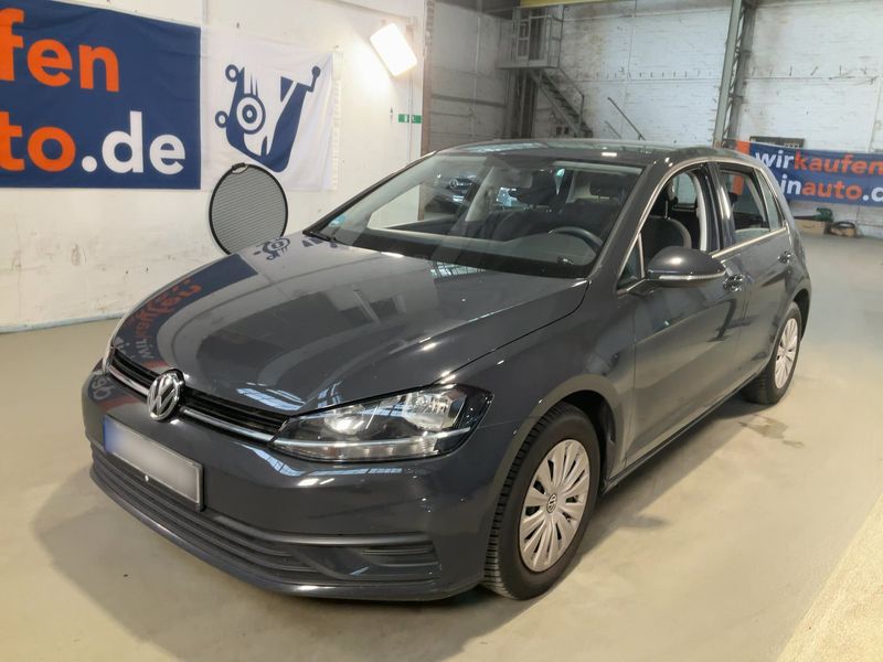 Volkswagen Golf VII 1.6 TDI Trendline BlueMotion Tech