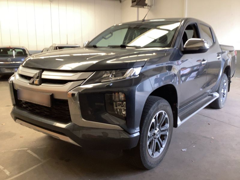 Mitsubishi L 200 2.2 DI-D Doppelkabine 4WD