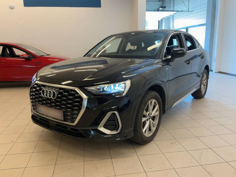 Audi Q3 Sportback 45 TFSIe S line