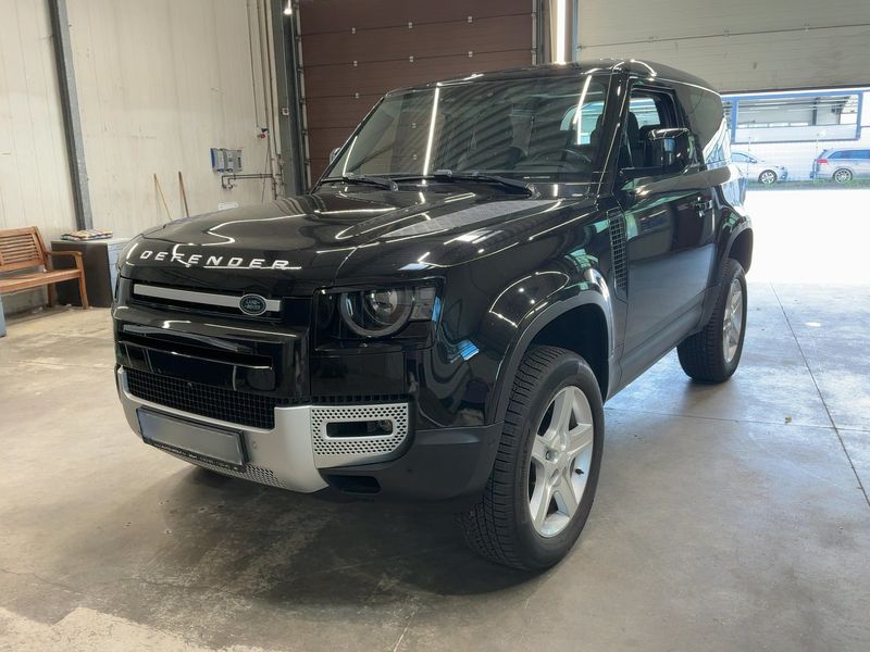 Land Rover Defender D200 Mild-Hybrid 90 SE
