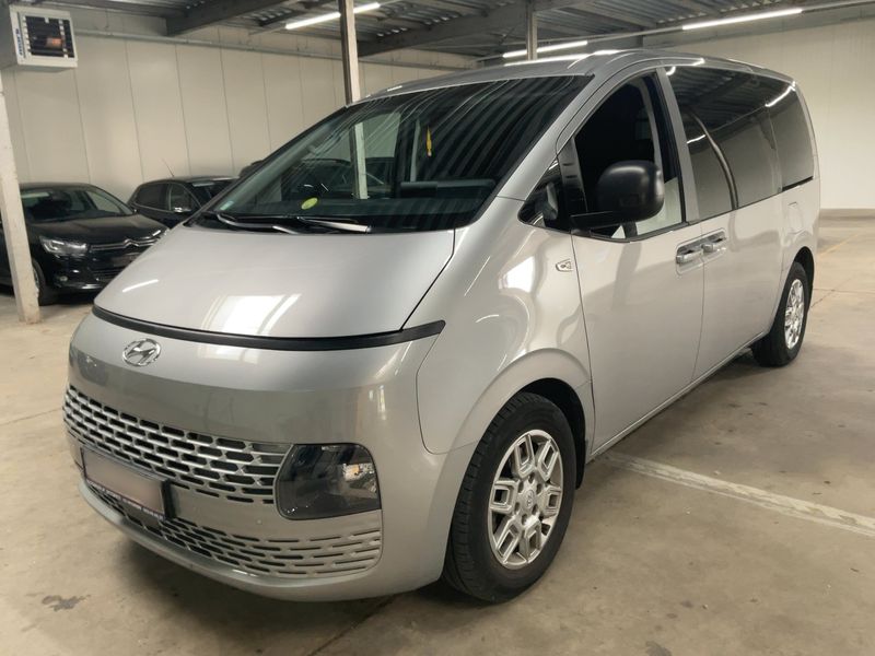 Hyundai Staria 2.2 CRDi Signature 2WD
