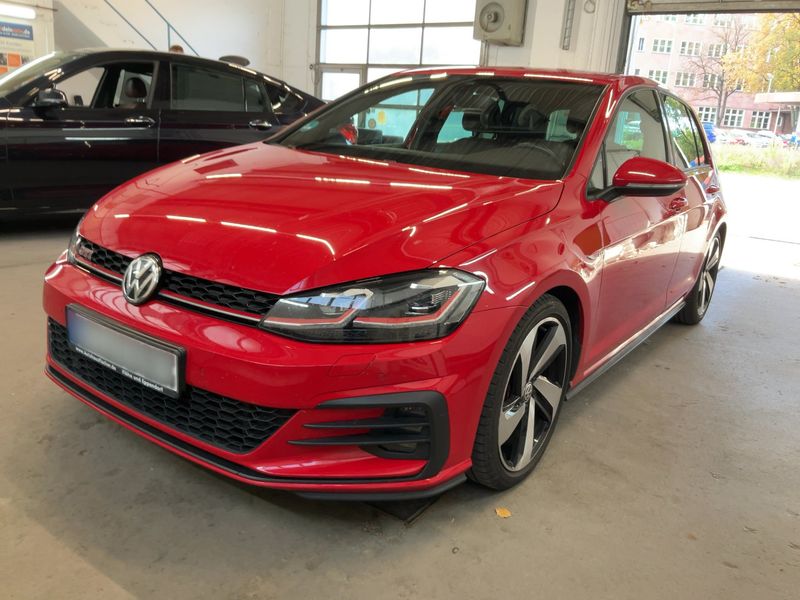 Volkswagen Golf VII 2.0 TSI GTI Performance BlueMotion Tech