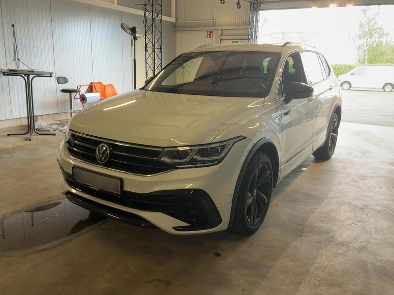 Volkswagen Tiguan Allspace 2.0 TSI R-Line 4Motion
