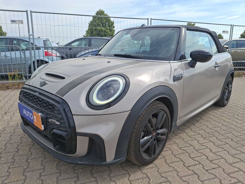 MINI Cabrio Cooper S John Cooper Works Trim