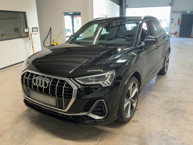 Audi Q3 45 TFSI quattro S line