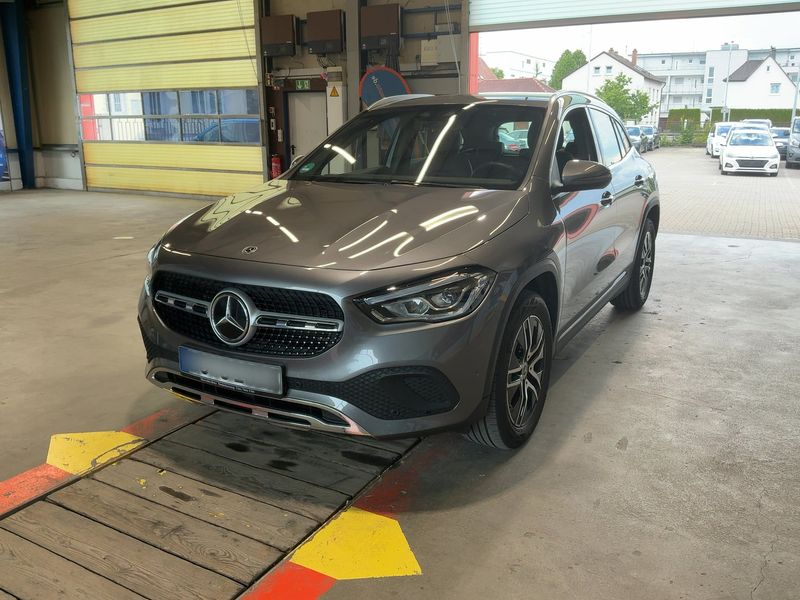 Mercedes-Benz GLA-Klasse GLA 200 Progressive