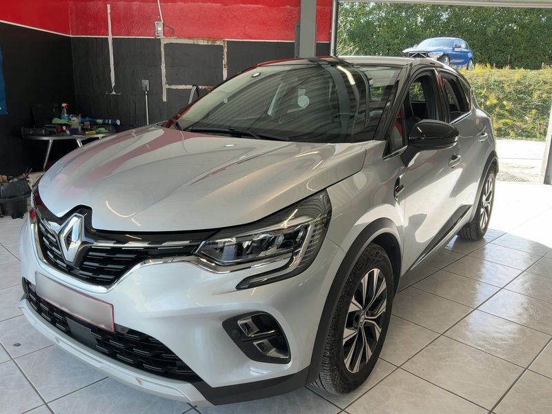 Renault Captur 1.6 Hybrid E-Tech Techno