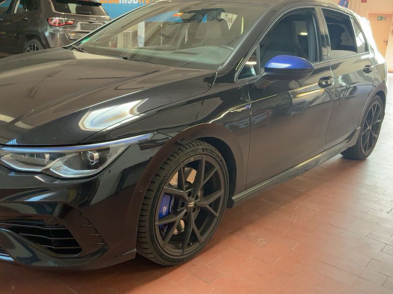 Volkswagen Golf VIII 2.0 TSI R 20 Years 4Motion