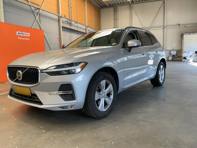 Volvo XC60 2.0 B5 Mild-Hybrid Momentum AWD