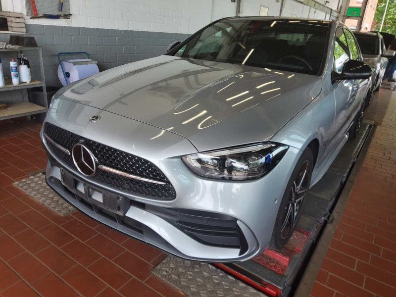 Mercedes-Benz C-Klasse C300e AMG Line