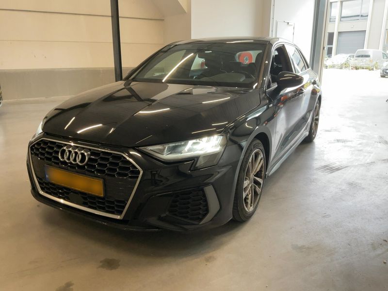 Audi A3 Sportback 35 TFSI Mild-Hybrid S line
