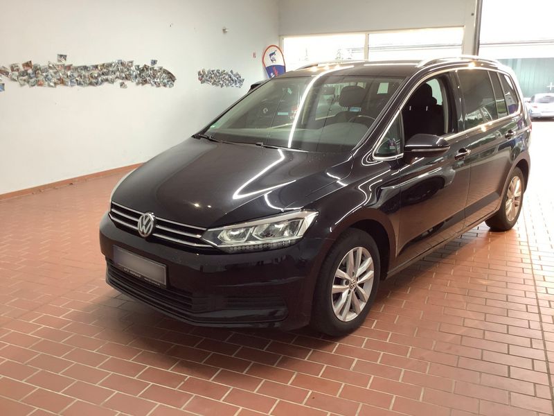 Volkswagen Touran 1.5 TSI ACT Comfortline BlueMotion Tech
