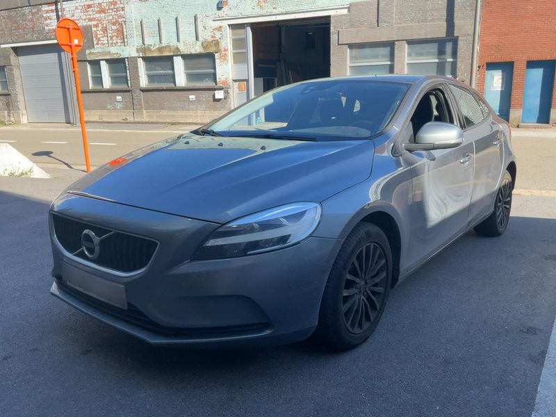 Volvo V40 2.0 T2 Momentum