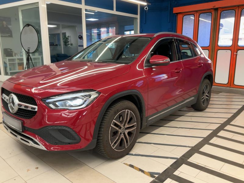 Mercedes-Benz GLA-класс GLA 180 Progressive