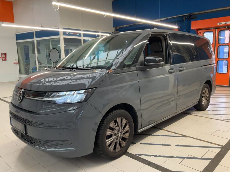 Volkswagen T7 Multivan 1.5 TSI Life lang