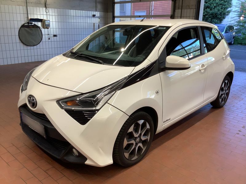 Toyota Aygo 1.0 X-Play club