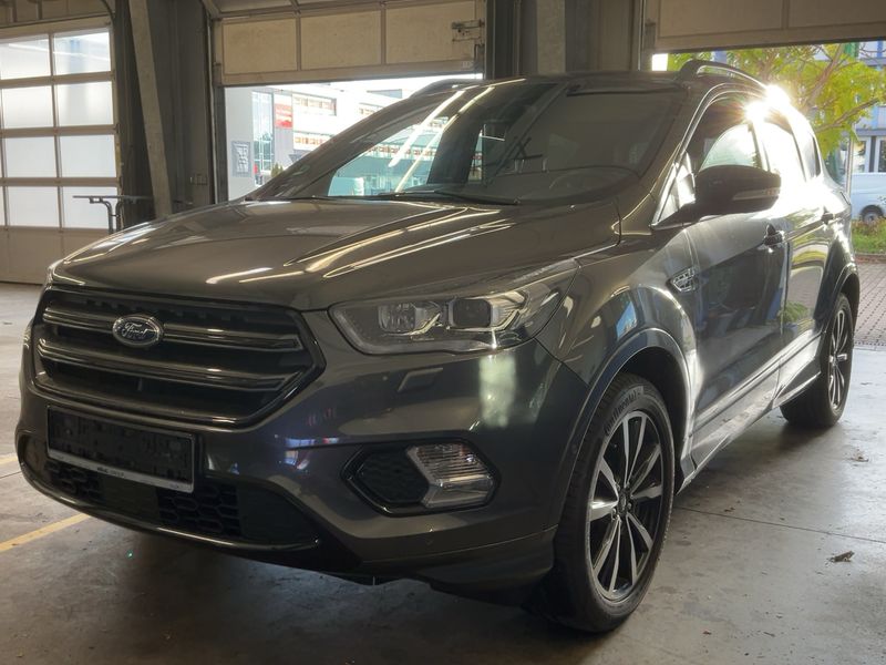 Ford Kuga 1.5 EcoBoost ST-Line