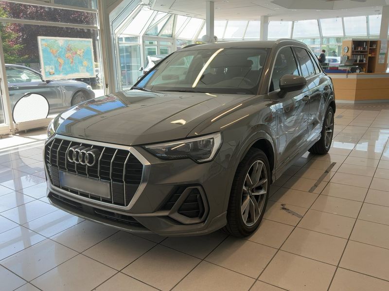 Audi Q3 35 TFSI S line
