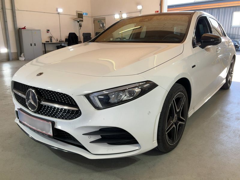 Mercedes-Benz A-Klasse A 250e AMG Line