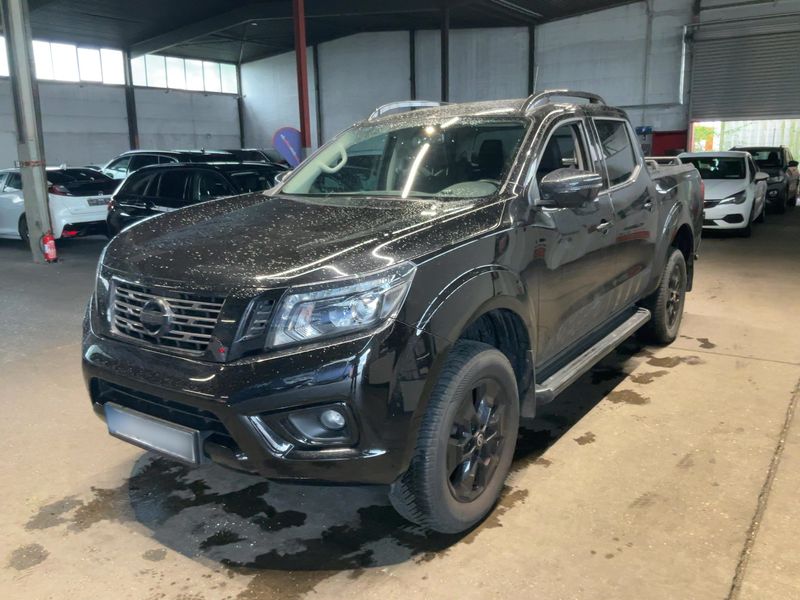 Nissan Navara NP-300 2.3 dCi N-Guard Double Cab 4x4