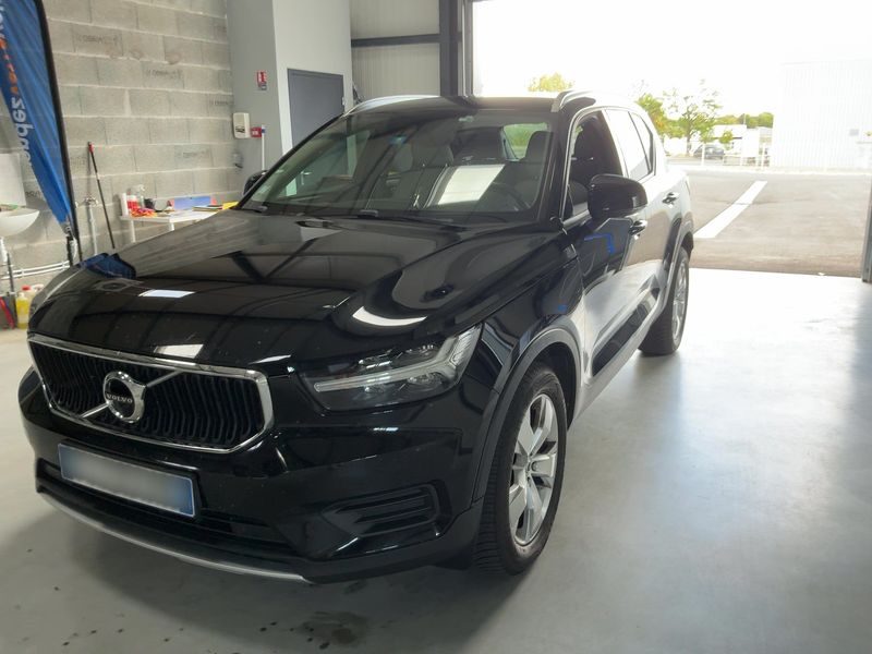 Volvo XC40 2.0 D4 Momentum AWD