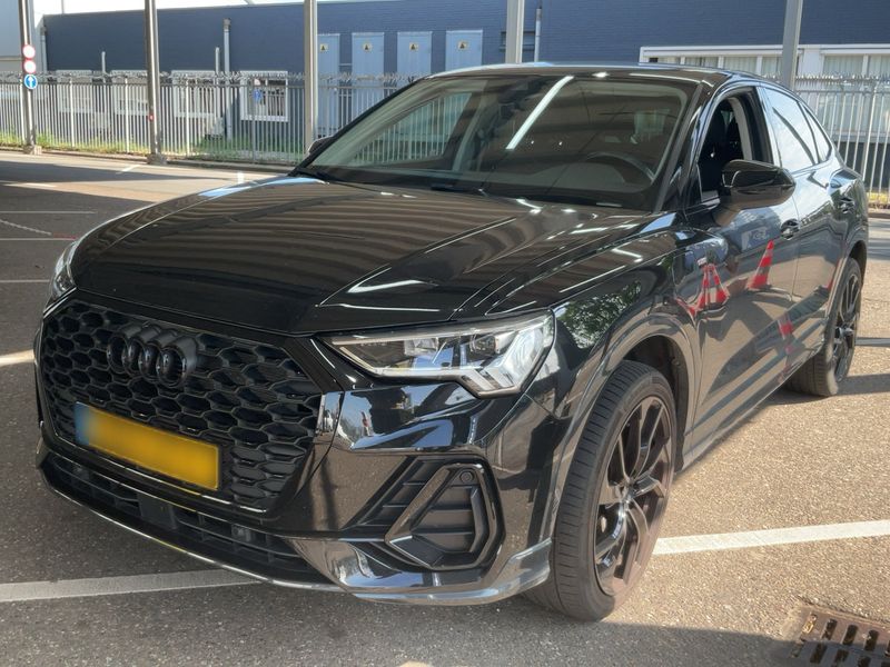 Audi Q3 Sportback 45 TFSIe S line
