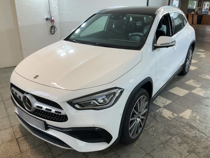Mercedes-Benz GLA-класс GLA 250e AMG Line