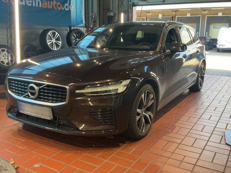 Volvo V60 2.0 T8 Recharge Twin Engine R-Design AWD