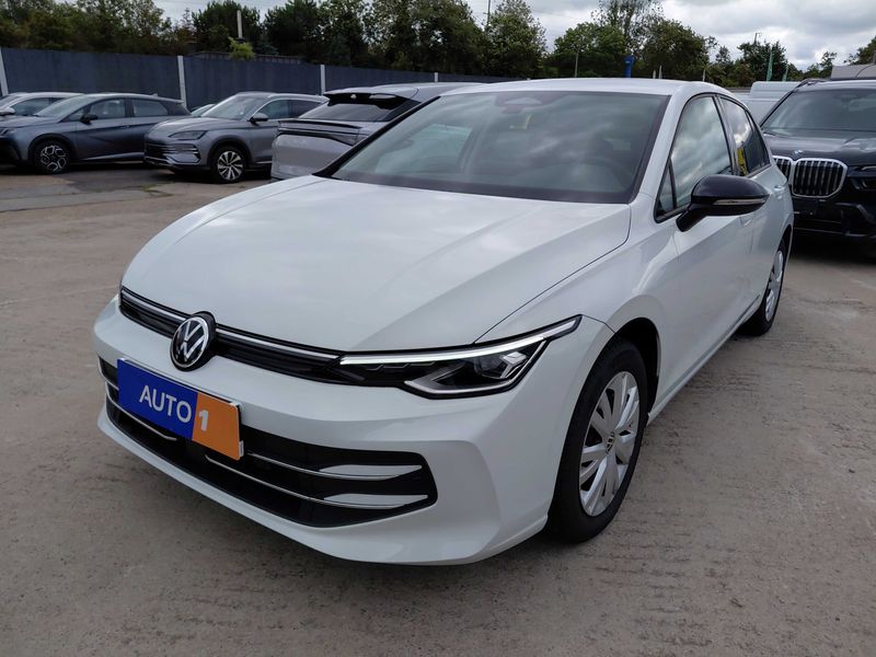 Volkswagen Golf Viii 1.5 eTSI Goal