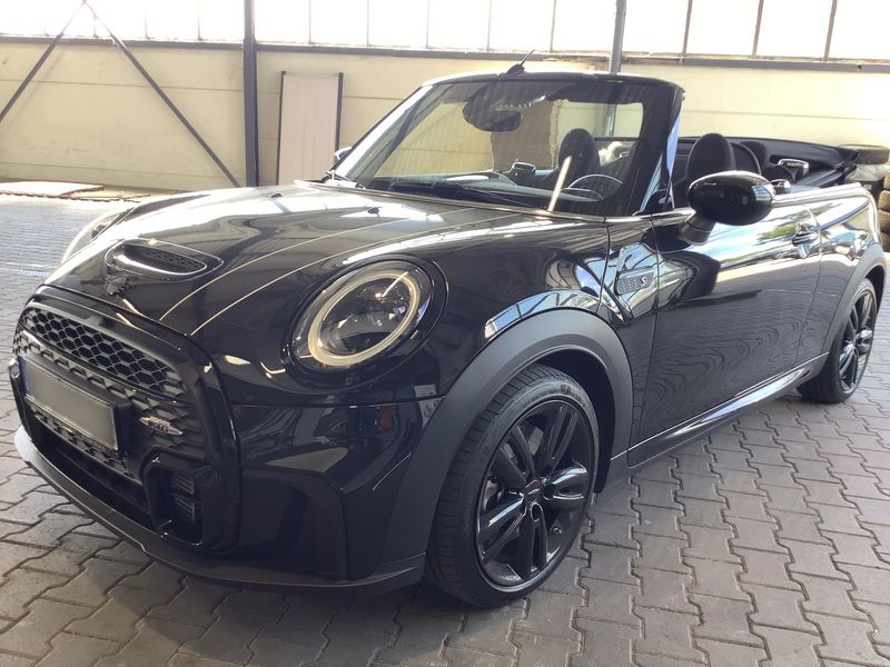 MINI Cabrio Cooper S John Cooper Works Trim