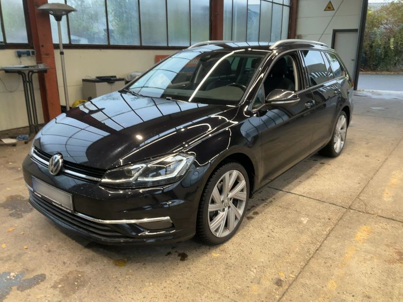 Volkswagen Golf VII 2.0 TDI IQ.DRIVE