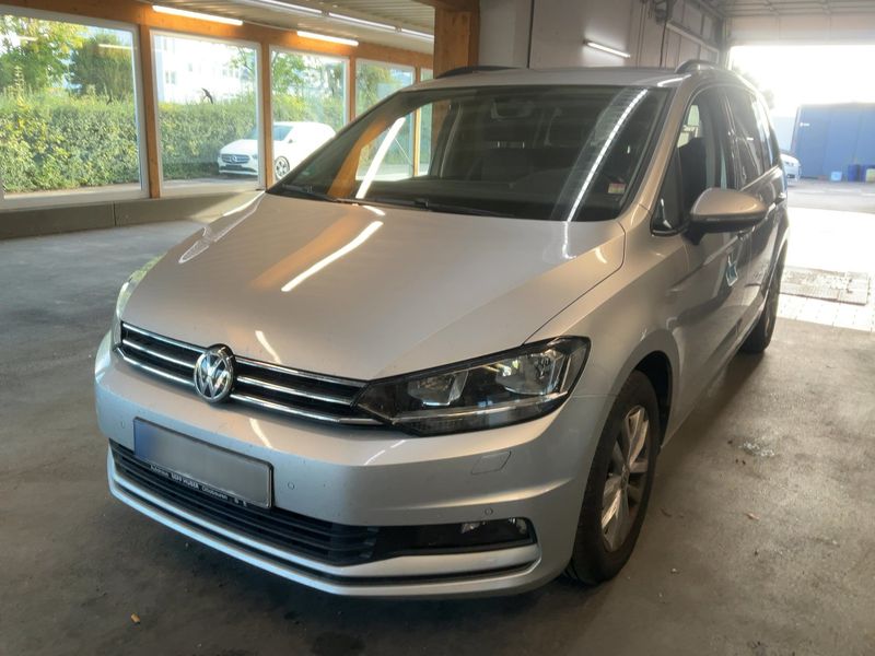 Volkswagen Touran 1.5 TSI ACT Comfortline BlueMotion Tech