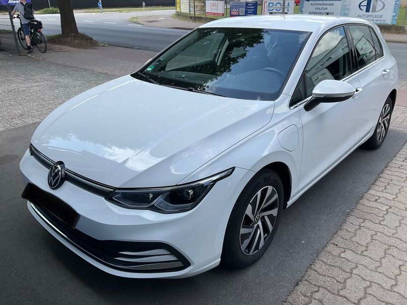Volkswagen Golf VIII 1.4 eHybrid Style