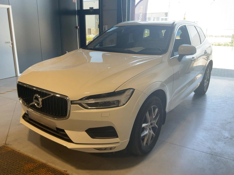 Volvo XC60 2.0 T5 Momentum Pro AWD