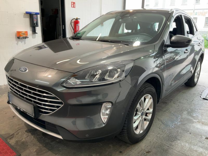 Ford Kuga 2.5 Plug-in Hybrid Titanium
