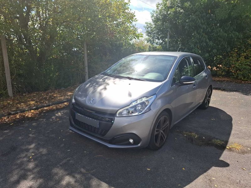 Peugeot 208 1.2 e-THP GT Line