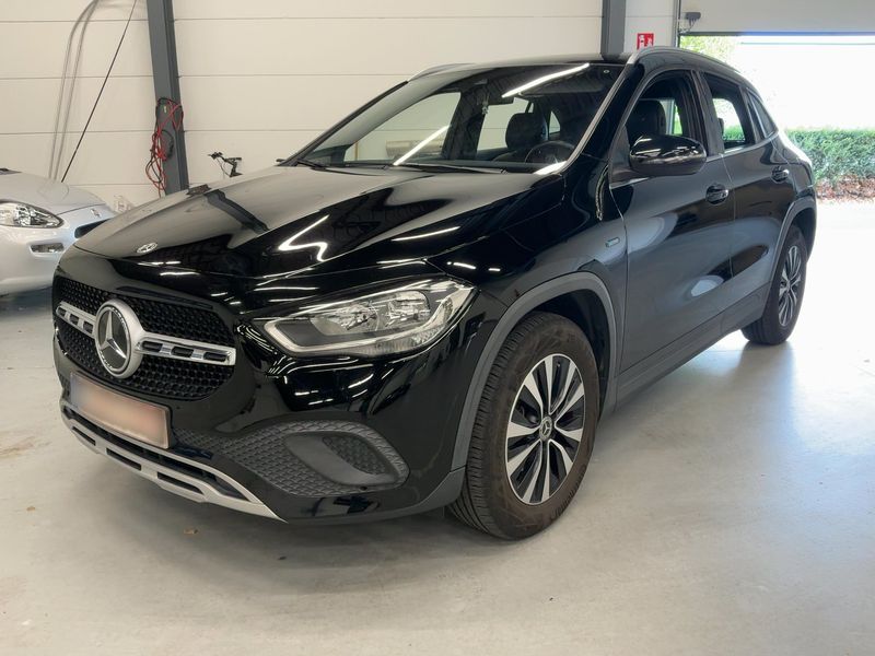 Mercedes-Benz GLA-Klasse GLA 250e Style