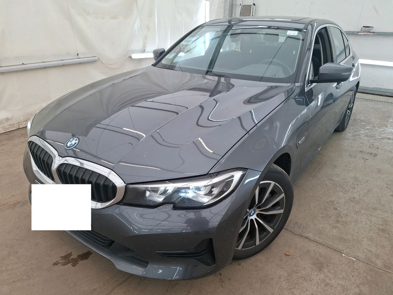 BMW 3er 330e Lounge