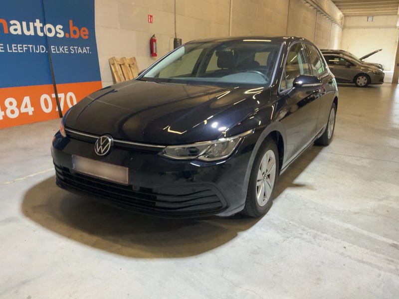 Volkswagen Golf VIII 1.0 TSI