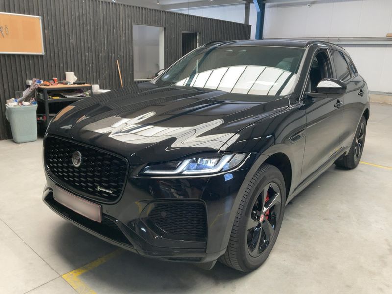 Jaguar F-Pace P400 Mild-Hybrid R-Dynamic Black AWD