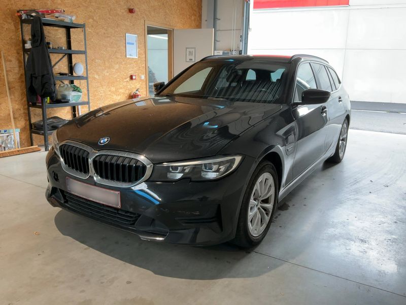 BMW 3er 320e Advantage