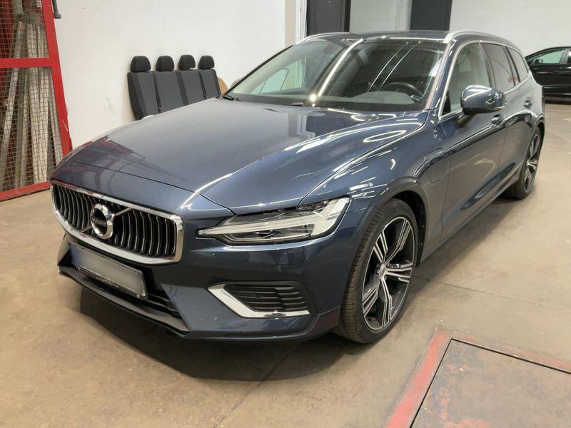 Volvo V60 2.0 T6 Recharge Plug-in Hybrid Plus Bright AWD