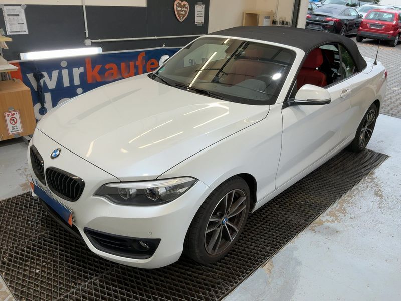 BMW 2er 220i Sport Line