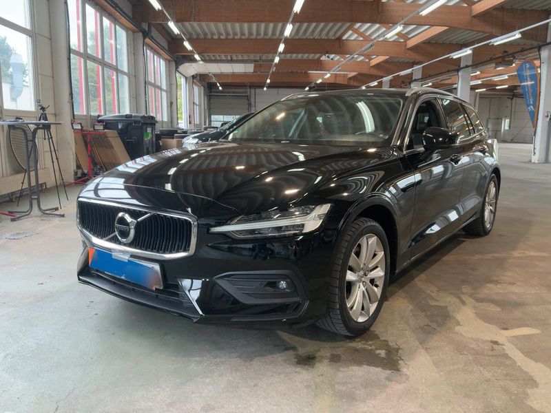 Volvo V60 2.0 D4 Momentum Pro