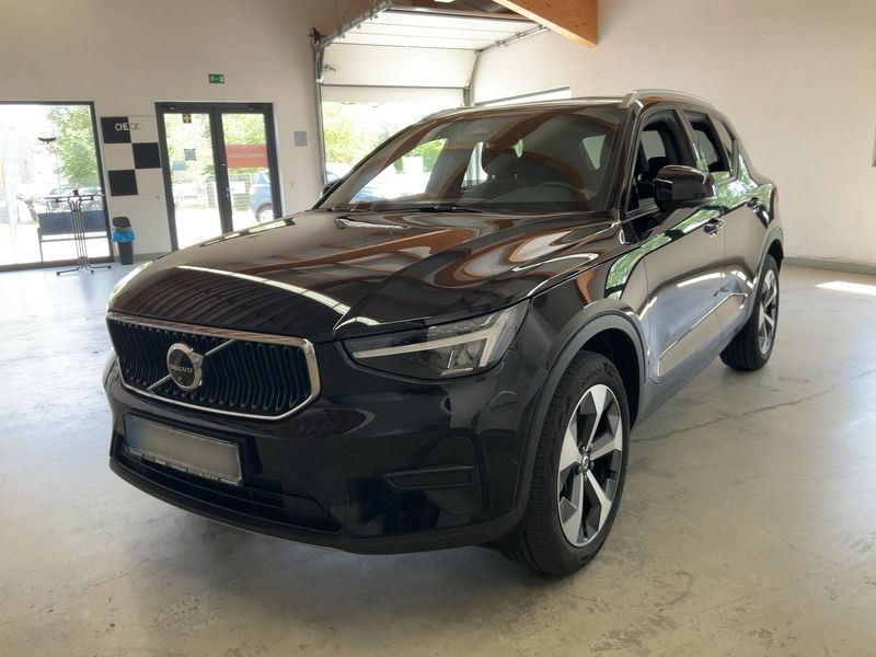 Volvo XC40 2.0 B3 Mild-Hybrid Core 2WD